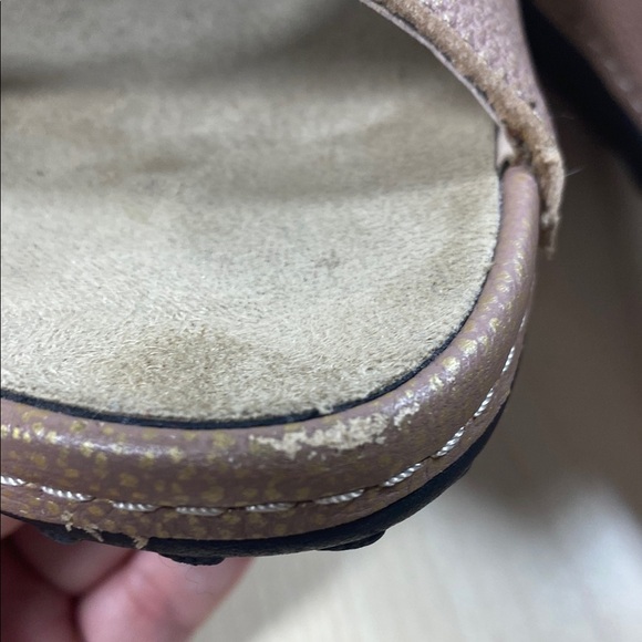 Barefoot Freedom Pink and Gold Sandals with Adjustable Straps - Picture 3 of 11